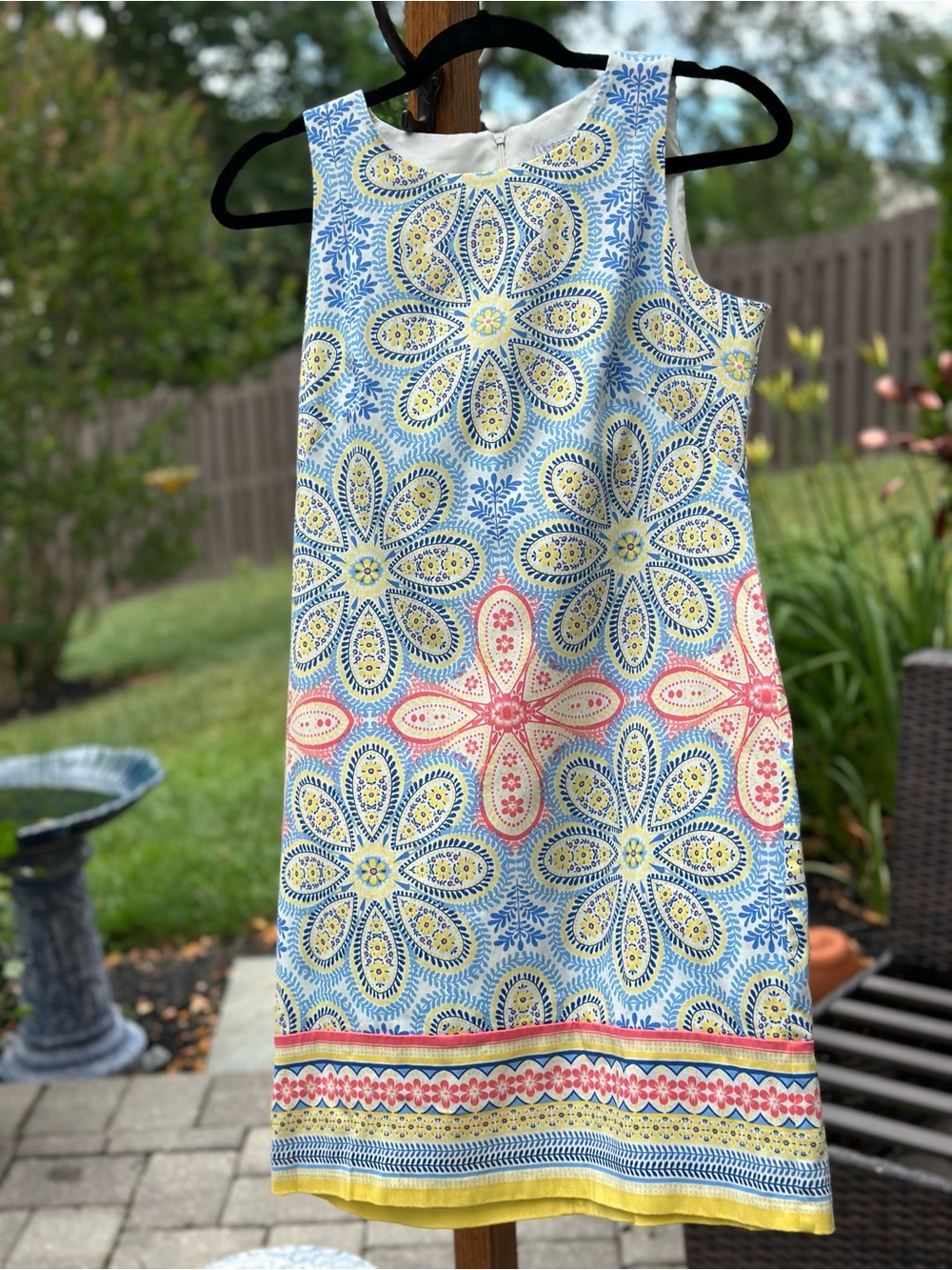 London Times Floral Medallion Shift Dress Sz 4 Blue Yellow Coral Mediterranean